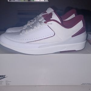 Air Jordan Retro 2 low